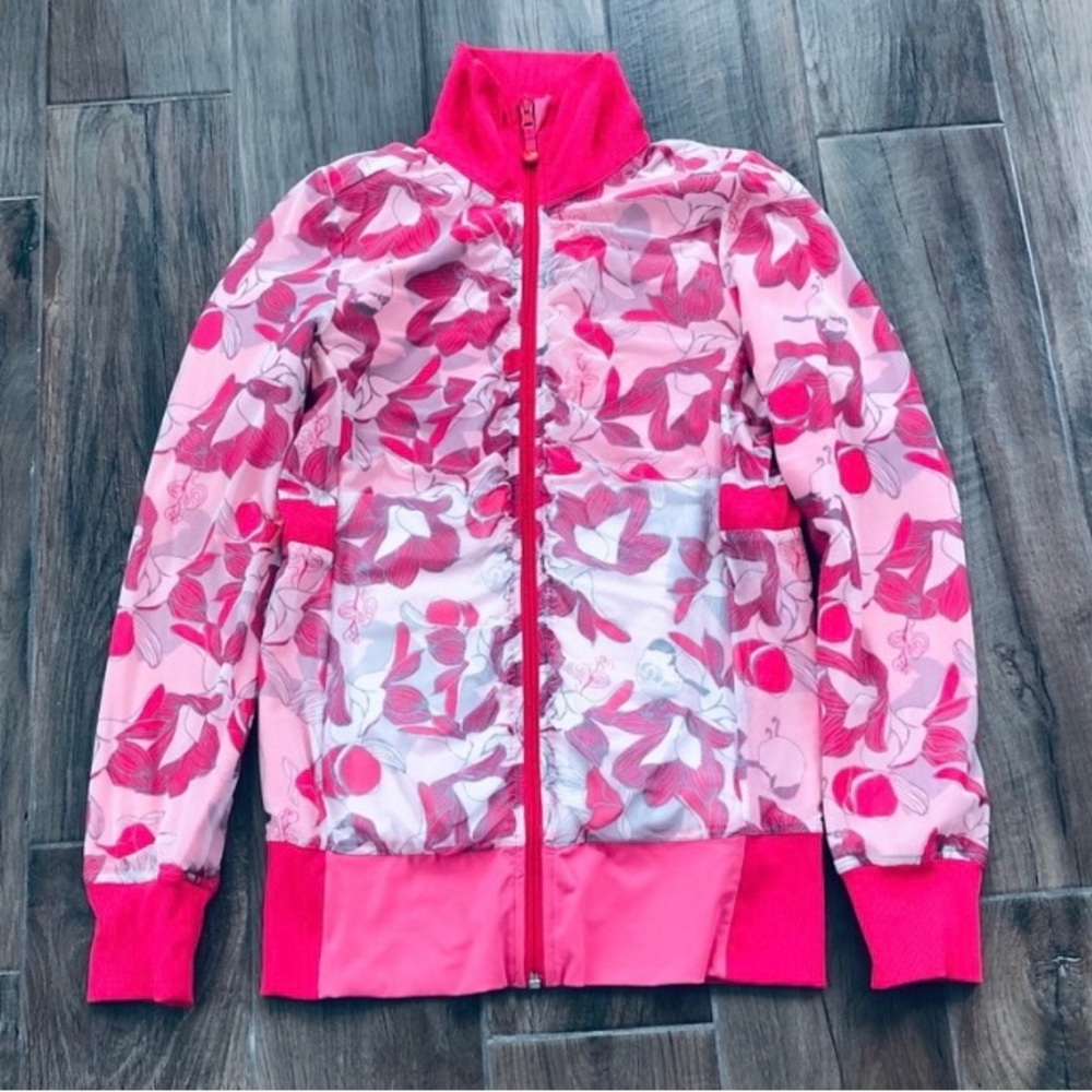 EEUC LuLuLemon Reversible Zippered Jacket size 10